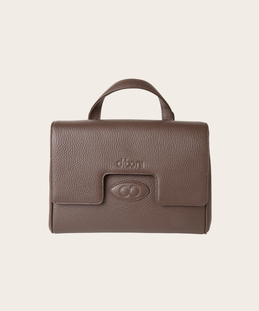 Handtasche Emilia Couture von diboni in braun wird aus italienischem Leder in Handarbeit in einer deutschen Manufaktur hergestellt.