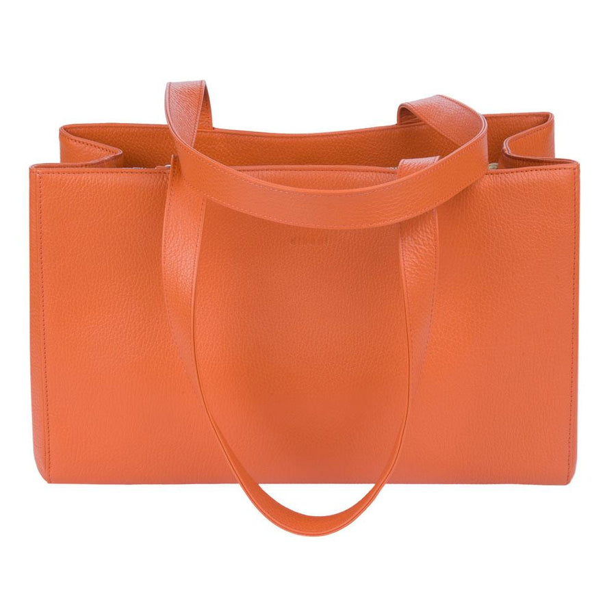 Handtasche Annabelle Couture von diboni in orange wird aus italienischem Leder in Handarbeit in einer deutschen Manufaktur hergestellt.