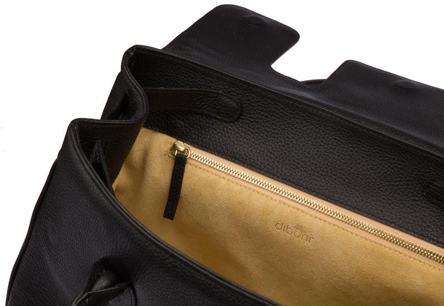 Handtasche und Schultertasche Madison Deluxe von diboni in schwarz wird aus italienischem Leder in Handarbeit in einer deutschen Manufaktur hergestellt.