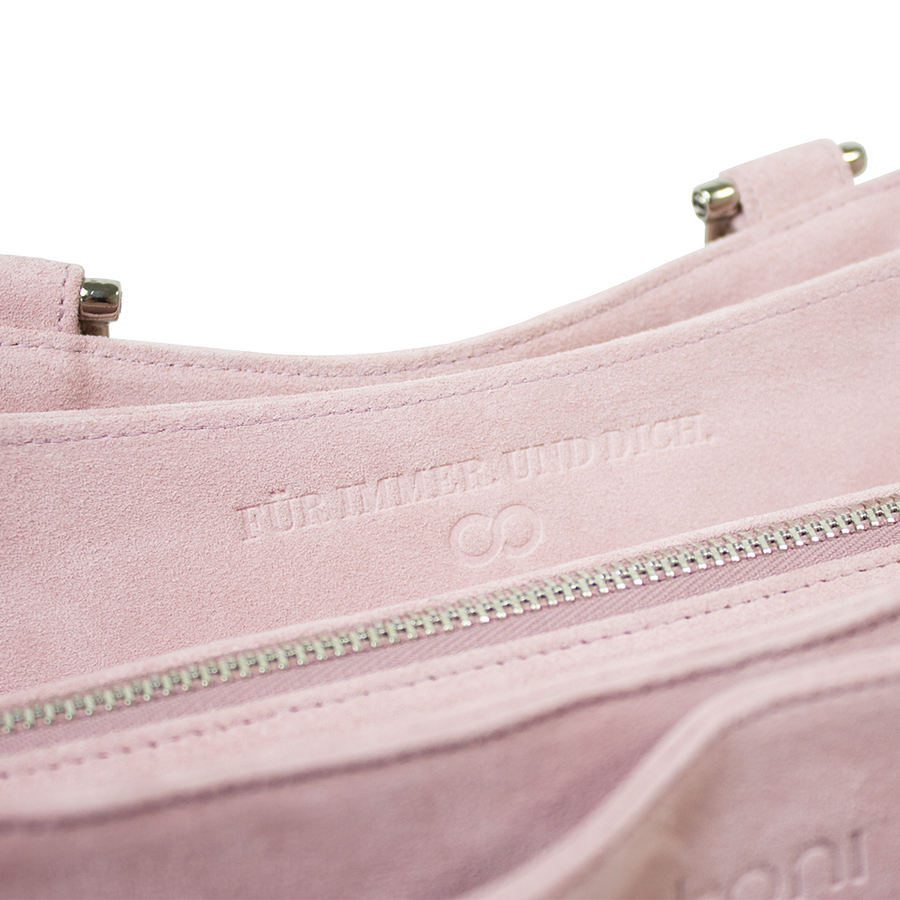 Handtasche Berta Couture von diboni in rosa wird aus italienischem Leder in Handarbeit in einer deutschen Manufaktur hergestellt.